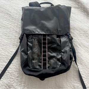 Patagonia Black Hole 32L
